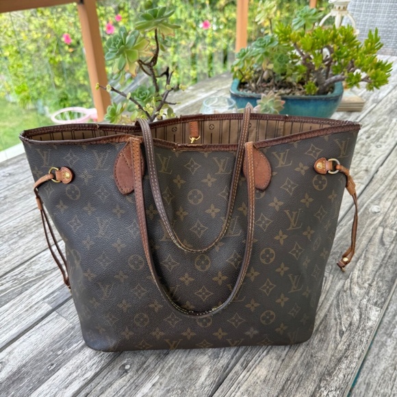 Louis Vuitton Neverfull Tote MM Brown Canvas Monogram Purse - Picture 1 of 12